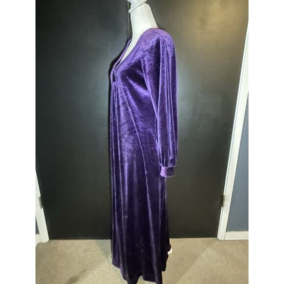 Vtg1970s Tom Bezuidenhout for Bard & Co Purple Velvet Maxi Dress Small ILGWU USA - Picture 7 of 15